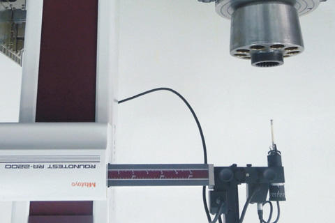 真圓柱檢測(cè)機(jī)-缸體檢測(cè)